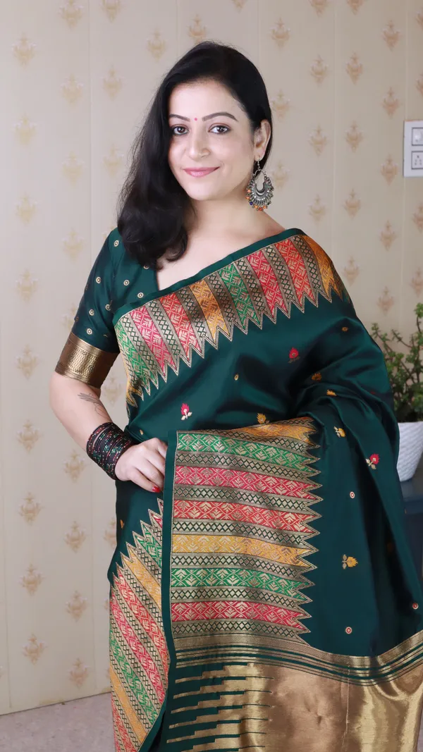 Bottle_Green_Soft_Silk_With_Floral_Meenakari_Motifs_Saree_With_Blouse_Piece_For_Women_&_Girl
