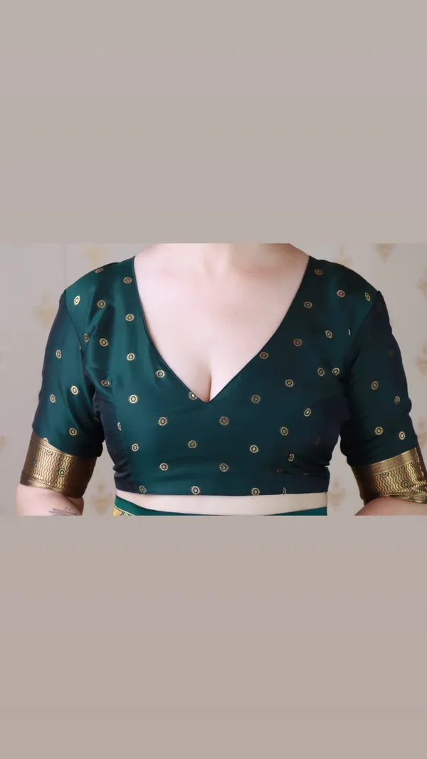 Bottle_Green_Soft_Silk_With_Floral_Meenakari_Motifs_Saree_With_Blouse_Piece_For_Women_&_Girl