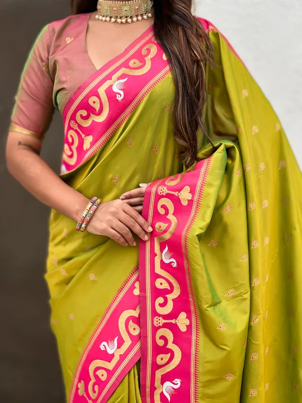 Mehandi_Paithani_Saree_With_Gold_Zari_Meenakari_Motifs_Saree_With_Blouse_Piece_For_Women_&_Girl