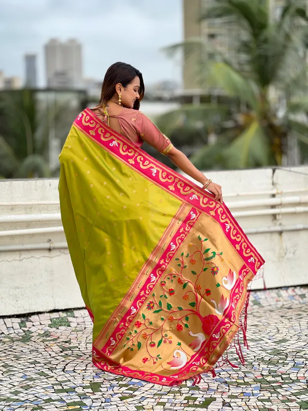 Mehandi_Paithani_Saree_With_Gold_Zari_Meenakari_Motifs_Saree_With_Blouse_Piece_For_Women_&_Girl