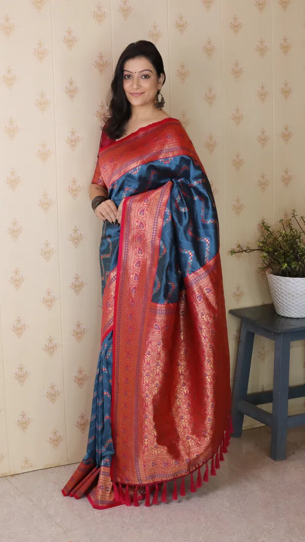 Navy_Blue_Premium_Banarasi_Soft_Silk_With_Gold_Zari_Zig_Zag_Geometric_Weaved_Saree_With_Blouse_Piece_For_Women_&_Girl