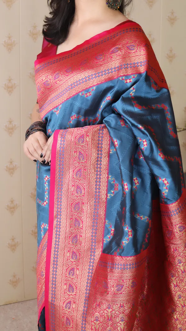 Navy_Blue_Premium_Banarasi_Soft_Silk_With_Gold_Zari_Zig_Zag_Geometric_Weaved_Saree_With_Blouse_Piece_For_Women_&_Girl