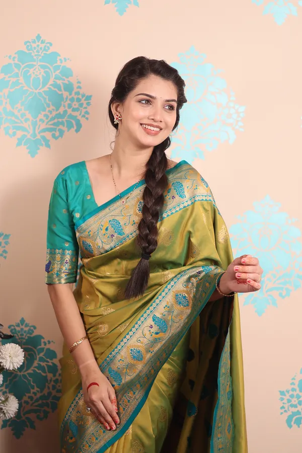 Mehandi_Paithani_Saree_With_Gold_Zari_Peacock_Motifs_Saree_With_Blouse_Piece_For_Women_&_Girl