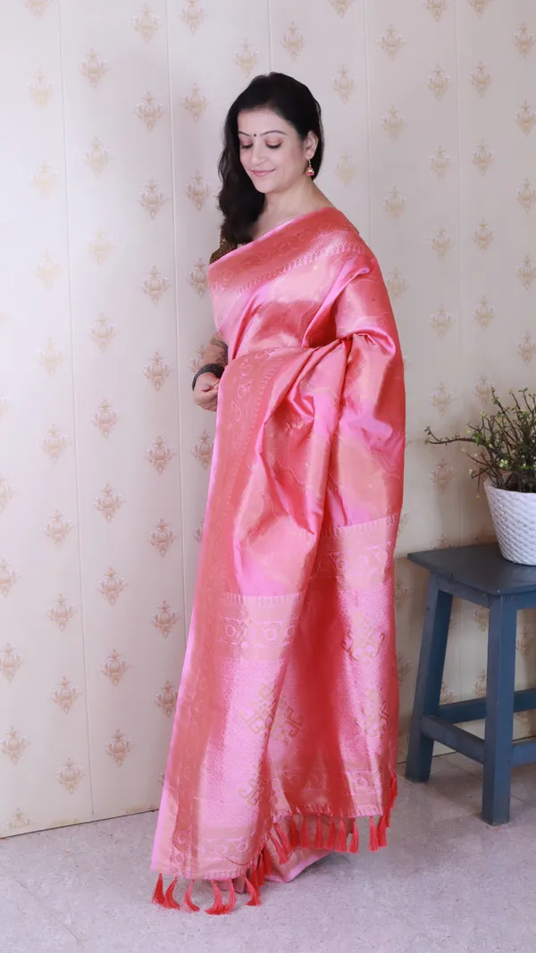 Baby_Pink_Soft_Silk_With_Flower_Meenakari_Motifs_Saree_With_Blouse_Piece_For_Women_&_Girl