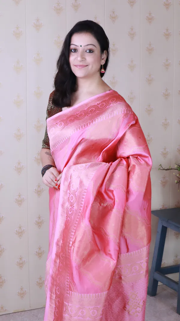 Baby_Pink_Soft_Silk_With_Flower_Meenakari_Motifs_Saree_With_Blouse_Piece_For_Women_&_Girl