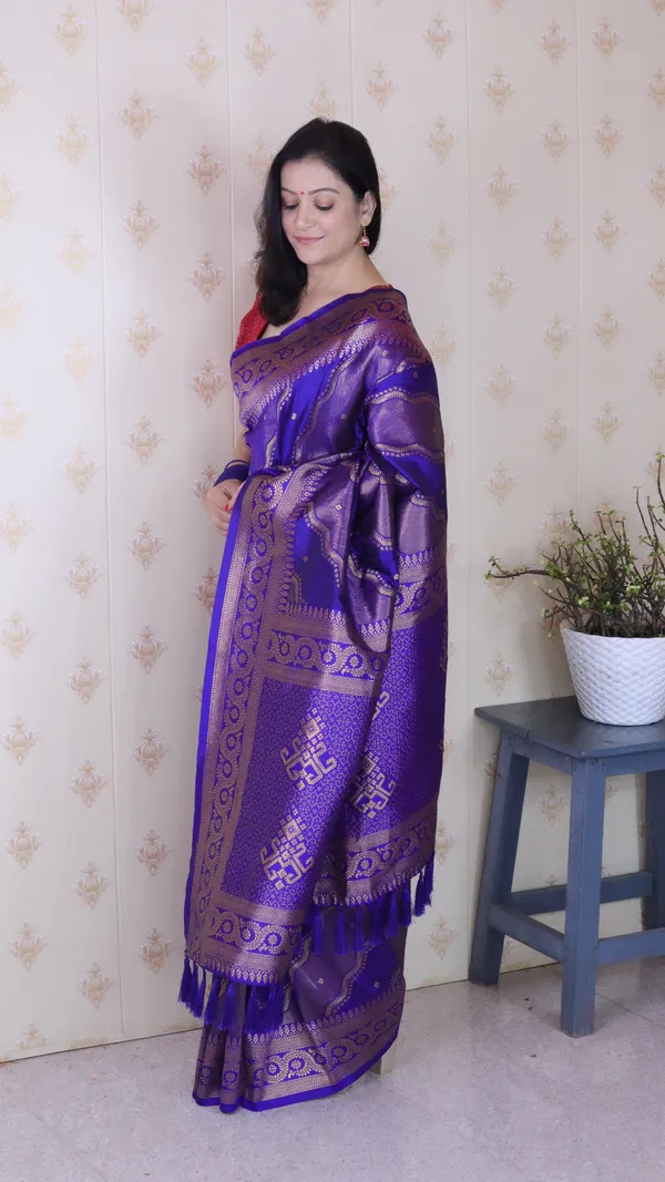 Violet_Soft_Silk_With_Flower_Meenakari_Motifs_Saree_With_Blouse_Piece_For_Women_&_Girl