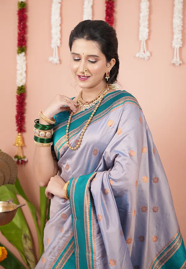 Grey_Rama_Soft_Silk_With_Floral_Motifs_Weaved_Saree_With_Blouse_Piece_For_Women_&_Girl