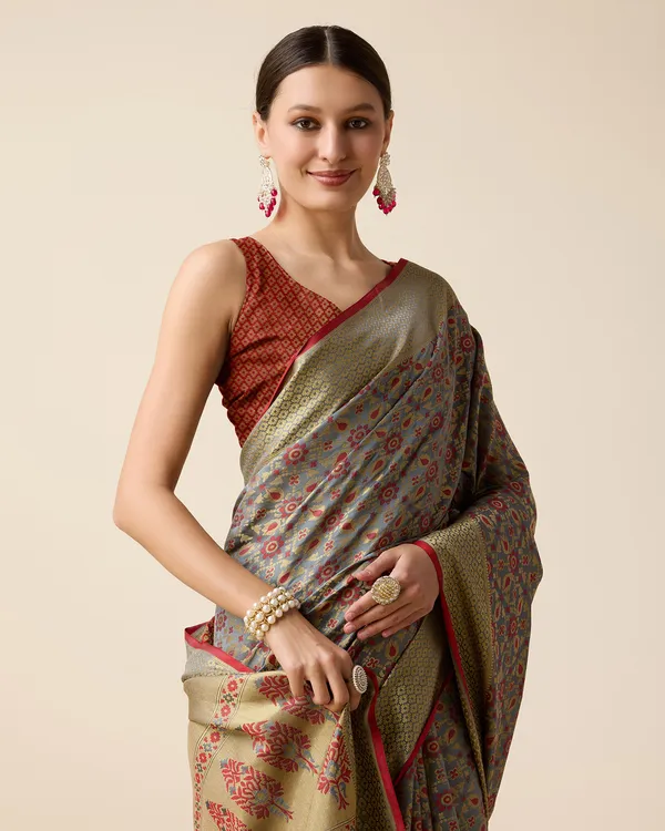 Brown_Patola_Silk_Weaved_Saree_With_Contrast_Meenakari_Saree_For_Women_&_Girls