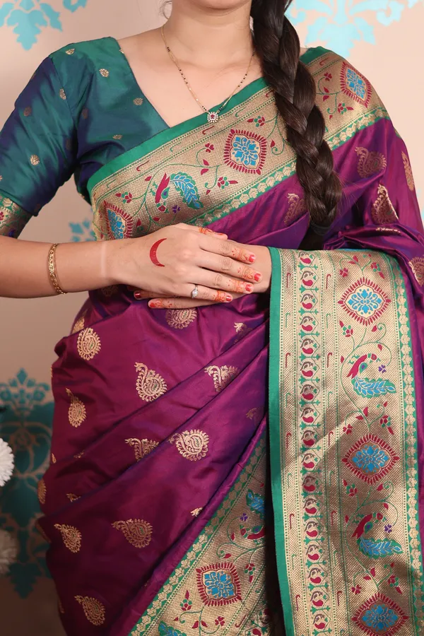 Violet_Paithani_Saree_With_Gold_Zari_Peacock_Motifs_Saree_With_Blouse_Piece_For_Women_&_Girl