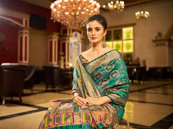 Firozi_Organza_Saree_For_Women_&_Girls