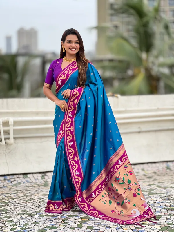 Rama_Paithani_Saree_With_Gold_Zari_Meenakari_Motifs_Saree_With_Blouse_Piece_For_Women_&_Girl