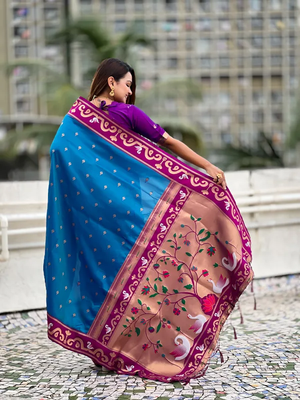 Rama_Paithani_Saree_With_Gold_Zari_Meenakari_Motifs_Saree_With_Blouse_Piece_For_Women_&_Girl