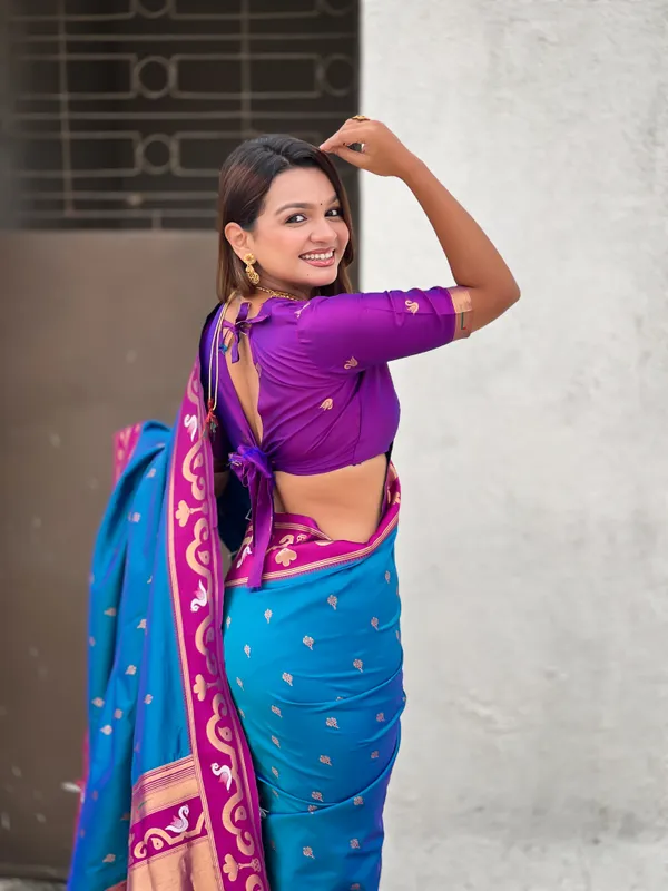 Rama_Paithani_Saree_With_Gold_Zari_Meenakari_Motifs_Saree_With_Blouse_Piece_For_Women_&_Girl
