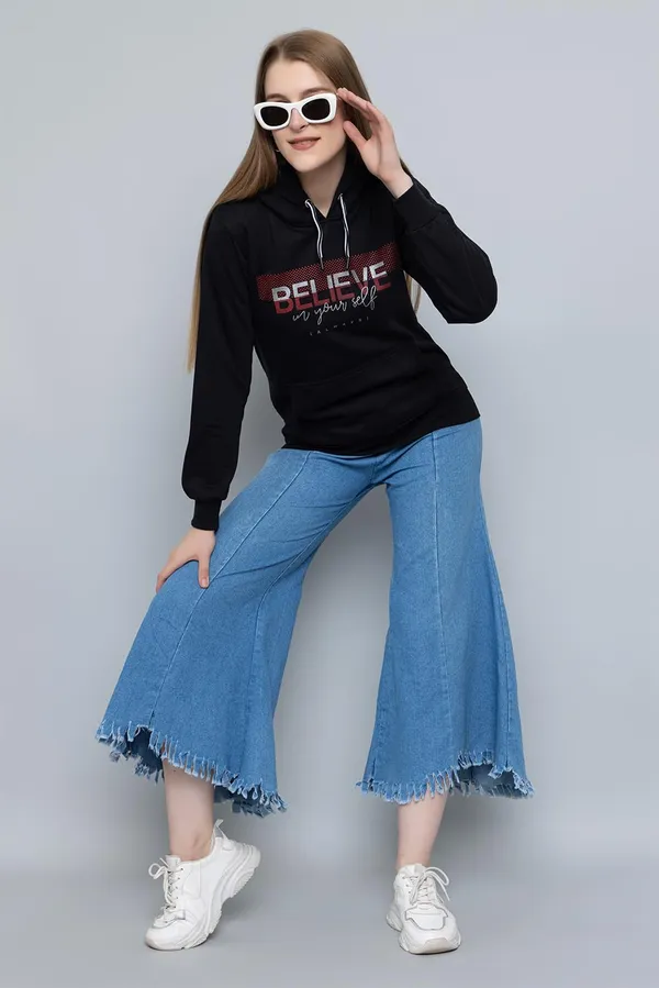 Womens_Cotton_Hooded_Sweatshirt_With_Pockets