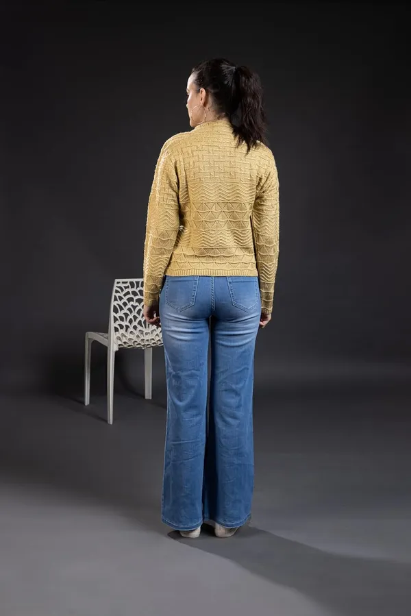 Women_Woolen_Button_Cardigan