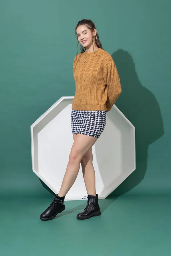 Womens_Wool_Round_Neck_Pullover_Sweater