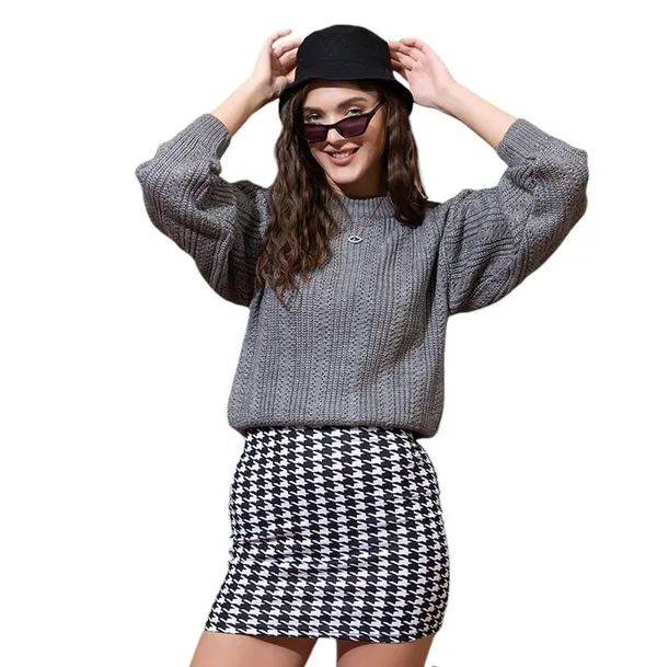 Womens_Wool_Round_Neck_Pullover_Sweater