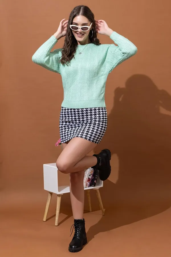 Womens_Wool_Round_Neck_Pullover_Sweater