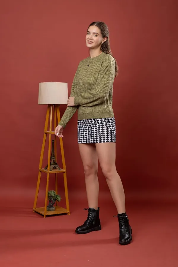 Womens_Wool_Round_Neck_Pullover_Sweater
