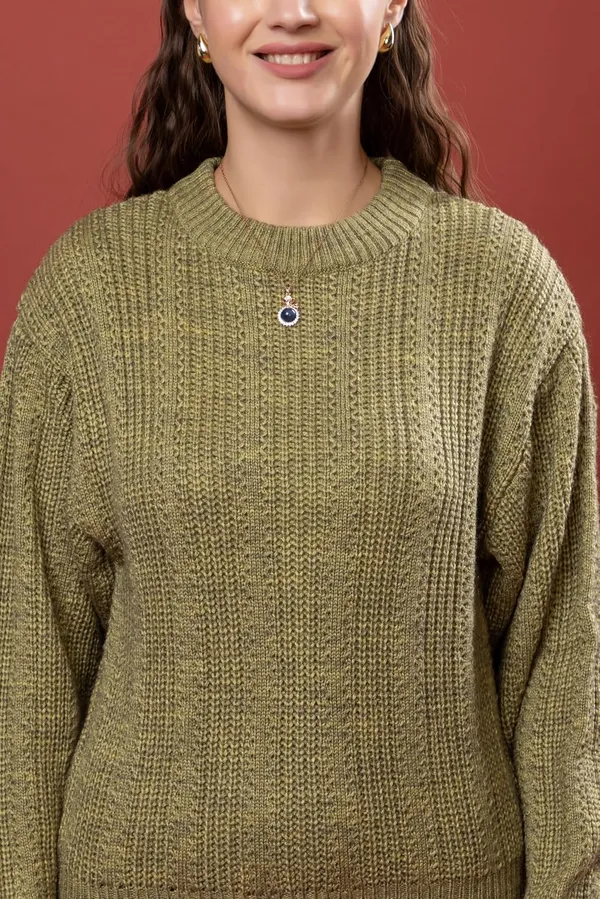 Womens_Wool_Round_Neck_Pullover_Sweater