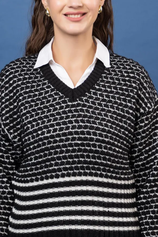 Woolen_V_Neck_Sweater_For_Women