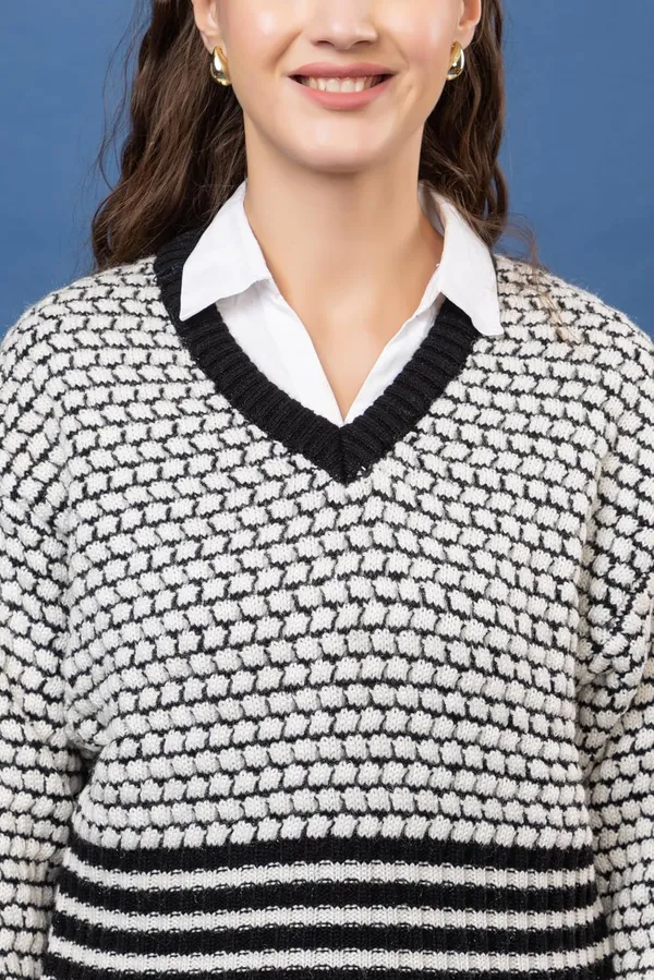 Womens_V_Neck_Pullover_Sweater