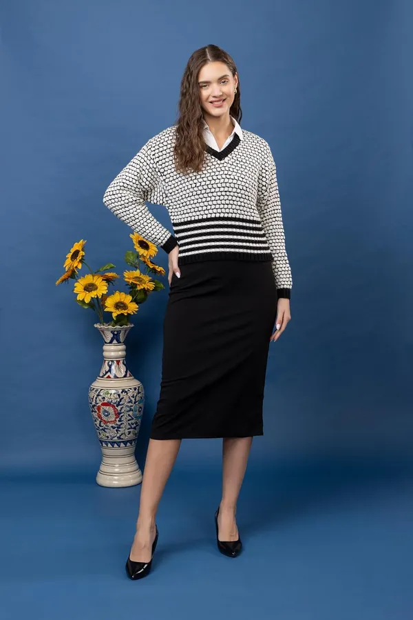 Womens_V_Neck_Pullover_Sweater