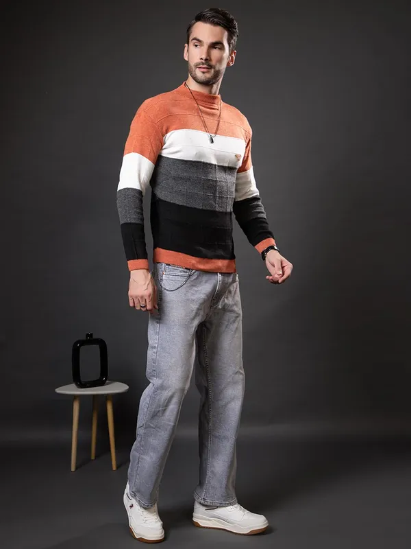 Mens_Woolen_Round_Neck_Sweater