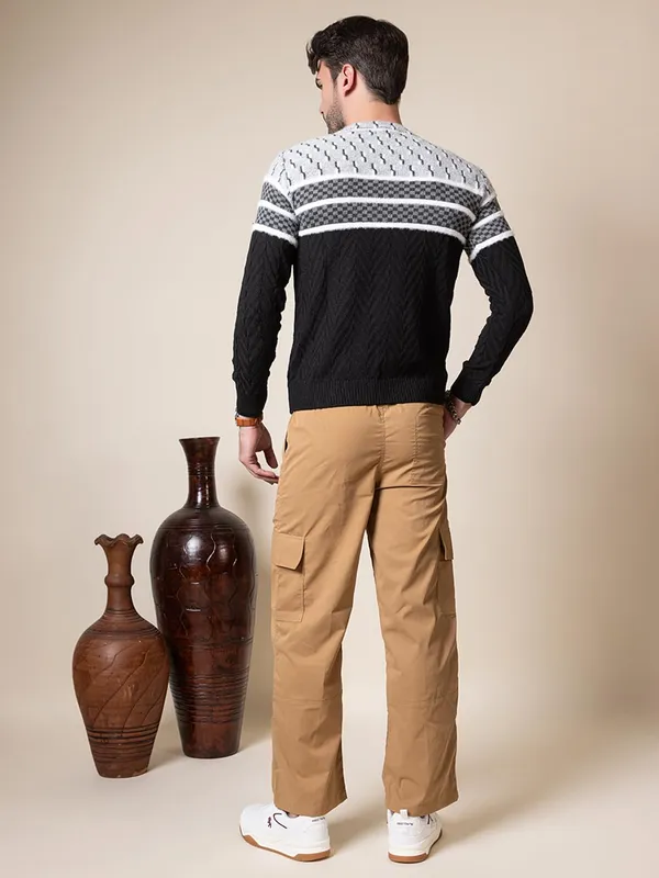 Mens_Round_Neck_Woolen_Pullover_Sweater