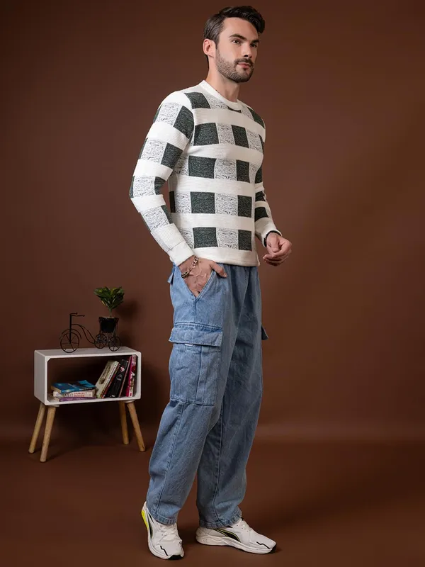 Men_S_Colorblocked_Round_Neck_Woolen_Pullover