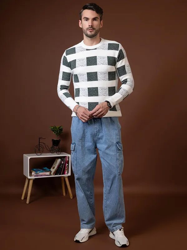 Men_S_Colorblocked_Round_Neck_Woolen_Pullover