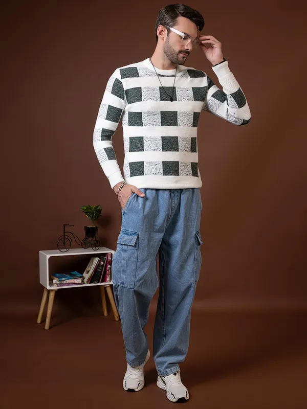 Men_S_Colorblocked_Round_Neck_Woolen_Pullover