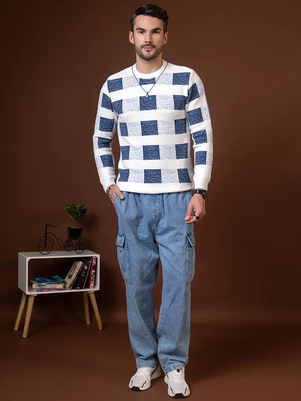 Men_S_Colorblocked_Round_Neck_Woolen_Pullover
