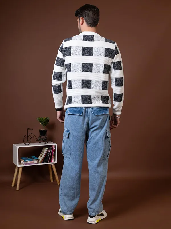 Men_S_Colorblocked_Round_Neck_Wool_Pullover_Sweater