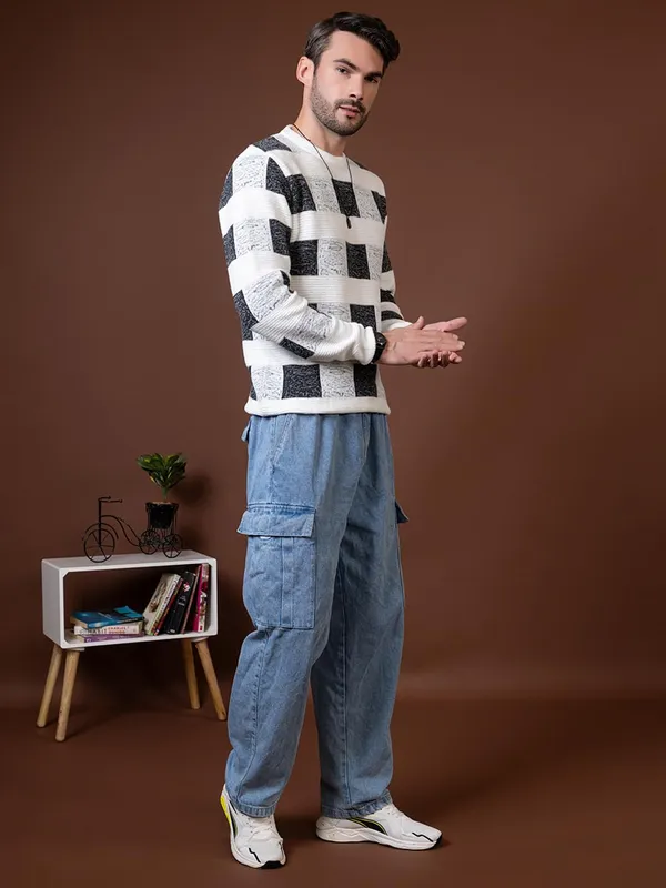 Men_S_Colorblocked_Round_Neck_Wool_Pullover_Sweater