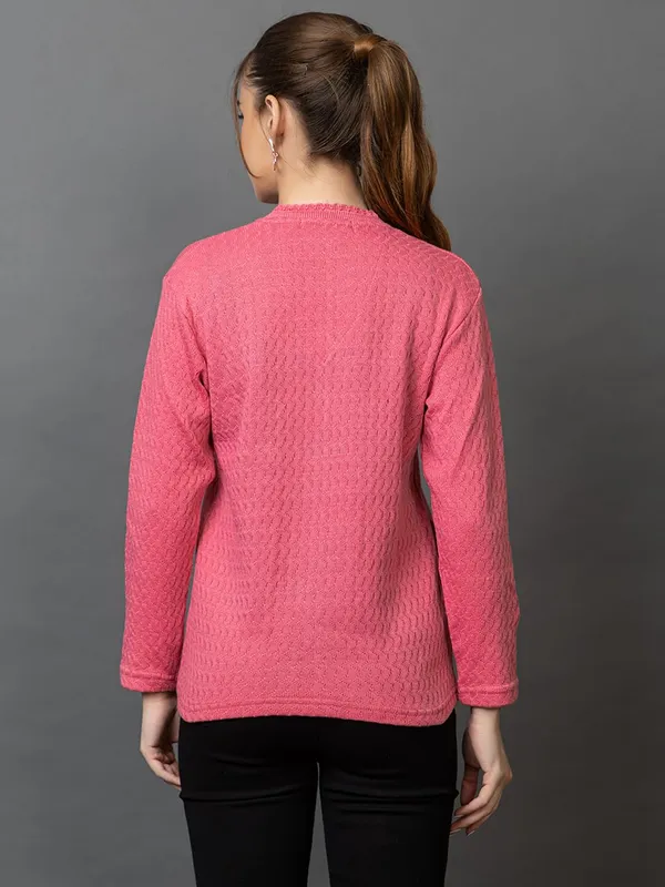 Womens_Woolen_V_Neck_Cardigan_With_Pockets