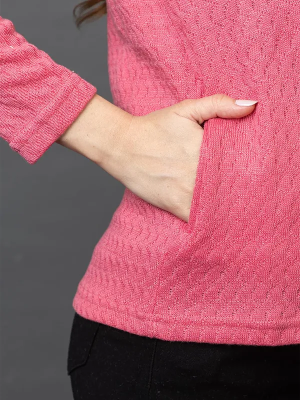 Womens_Woolen_V_Neck_Cardigan_With_Pockets