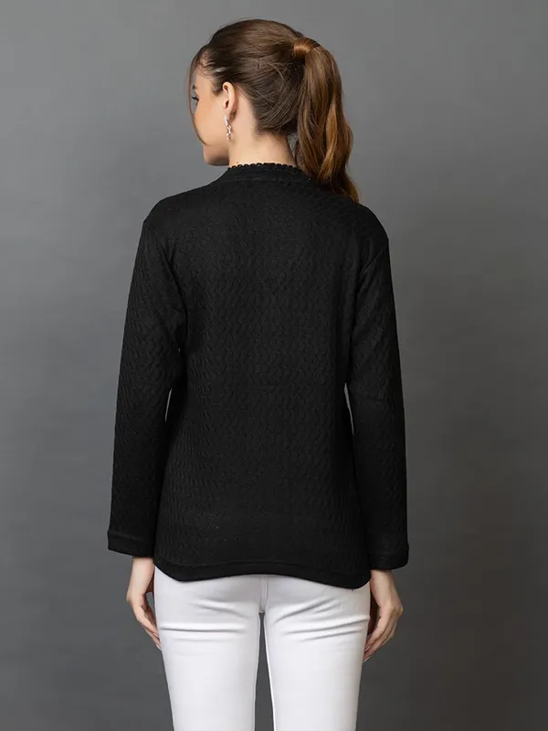 Womens_Woolen_V_Neck_Cardigan_Sweater_With_Pockets