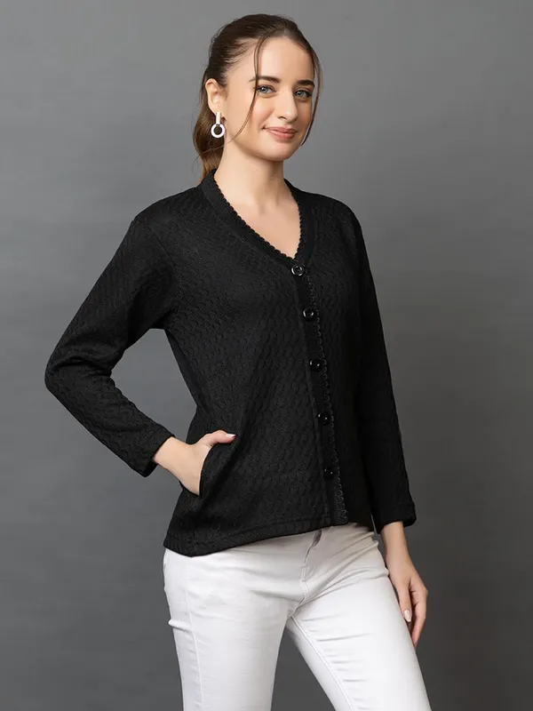 Womens_Woolen_V_Neck_Cardigan_Sweater_With_Pockets