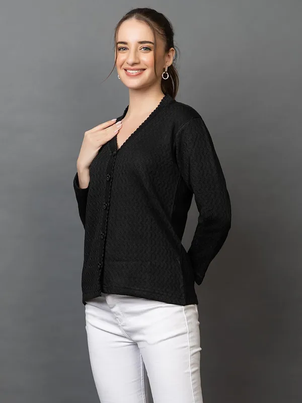 Womens_Woolen_V_Neck_Cardigan_Sweater_With_Pockets