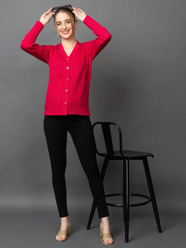 Womens_Woolen_V_Neck_Cardigan_With_Pockets