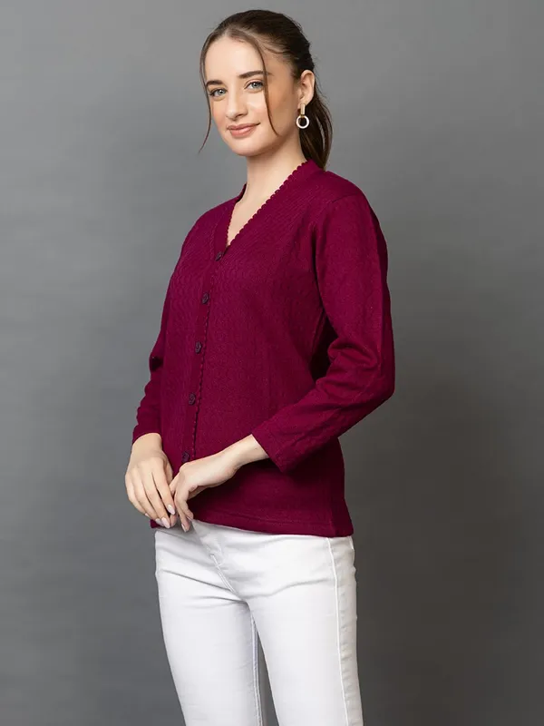 Womens_Woolen_V_Neck_Cardigan_With_Pockets