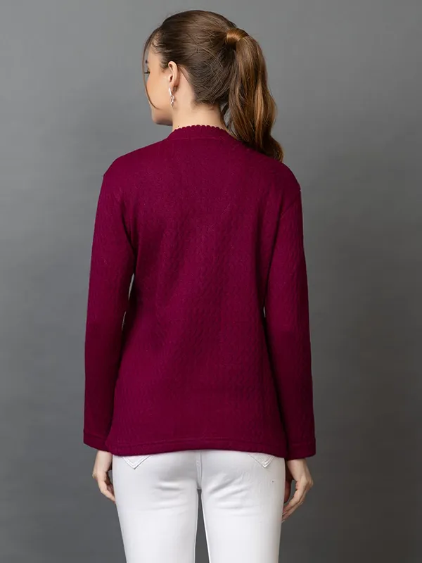 Womens_Woolen_V_Neck_Cardigan_With_Pockets