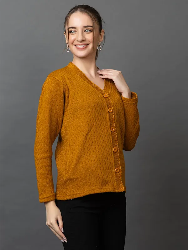 Womens_Woolen_V_Neck_Cardigan_With_Pockets