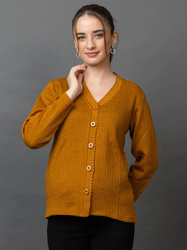 Womens_Woolen_V_Neck_Cardigan_With_Pockets