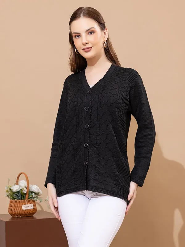 Womens_Knitted_Button_Down_Cardigan_Sweater