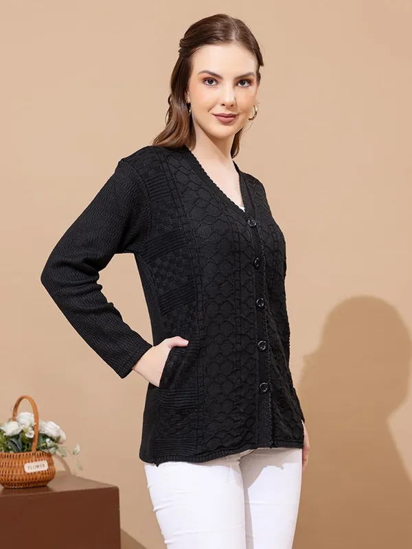 Womens_Knitted_Button_Down_Cardigan_Sweater