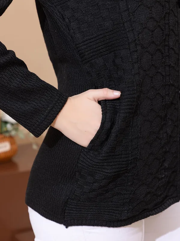 Womens_Knitted_Button_Down_Cardigan_Sweater