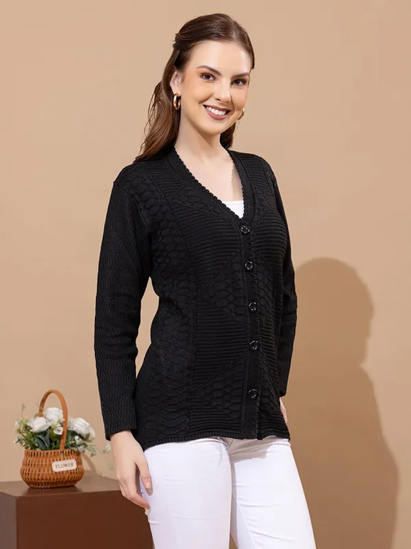 Womens_Knitted_Button_Down_Cardigan_Sweater