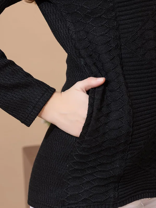 Womens_Knitted_Button_Down_Cardigan_Sweater